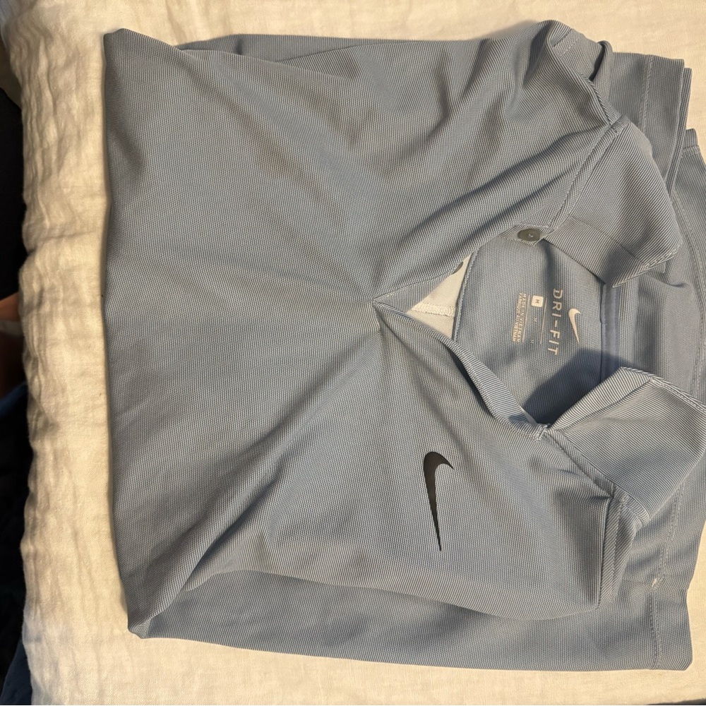 Bundle of 8 polo shirts